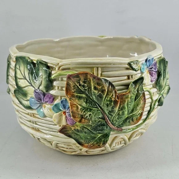 Fitz & Floyd Classics Old World Rabbit Centerpiece Cache pot Bowl